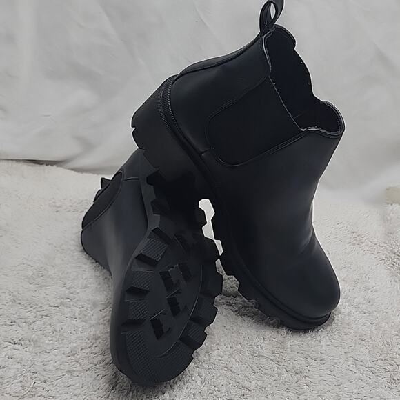 STEVE MADDEN STYLE HADLEE LUG SOLE ANKLE CHELSEA BLACK BOOTIE WOMEN'S 11 NWOB 😊 - Picture 15 of 16